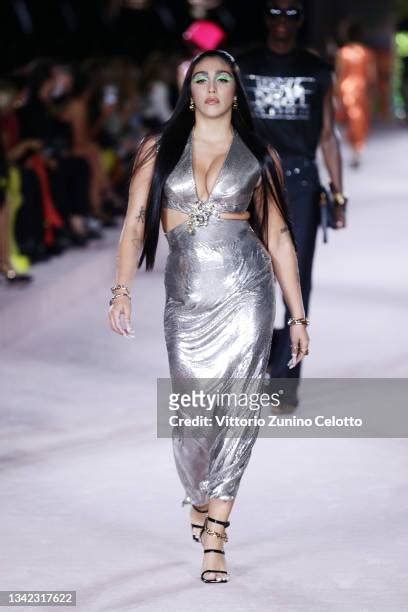 maria lourdes sfilata versace|Lourdes Maria Ciccone Leon walks the runway at the Versace .